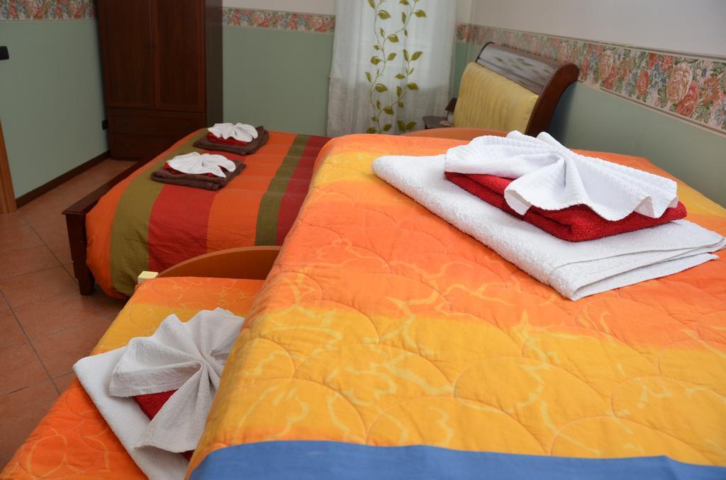 B&B 7 Camini San Giovanni Lupatoto Eksteriør bilde